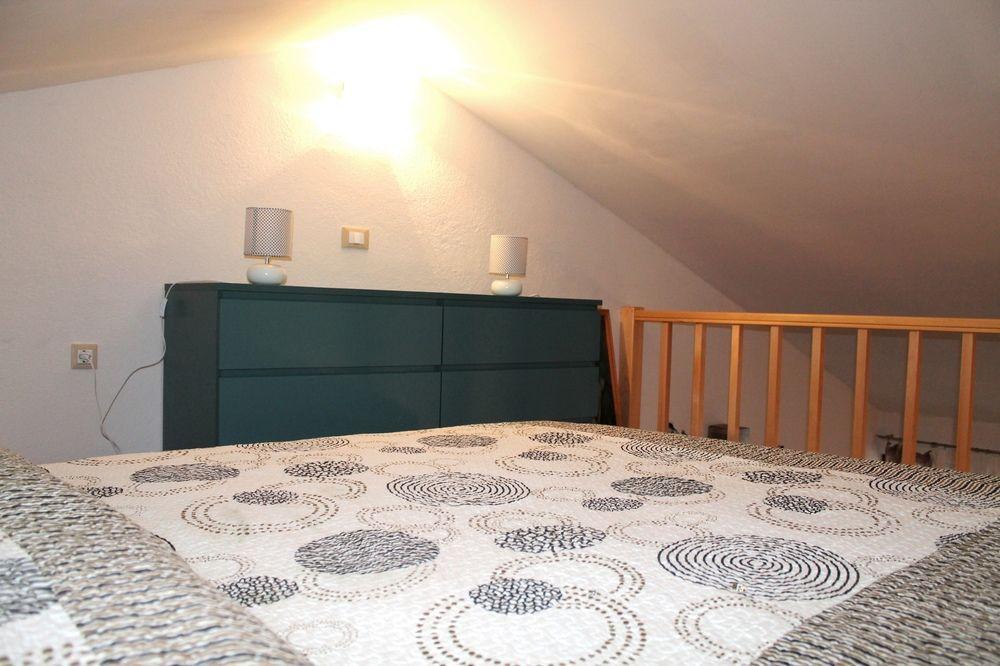 Apartments Vanda ロヴィニ エクステリア 写真