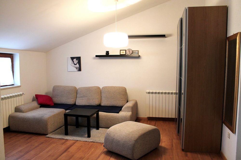 Apartments Vanda ロヴィニ エクステリア 写真