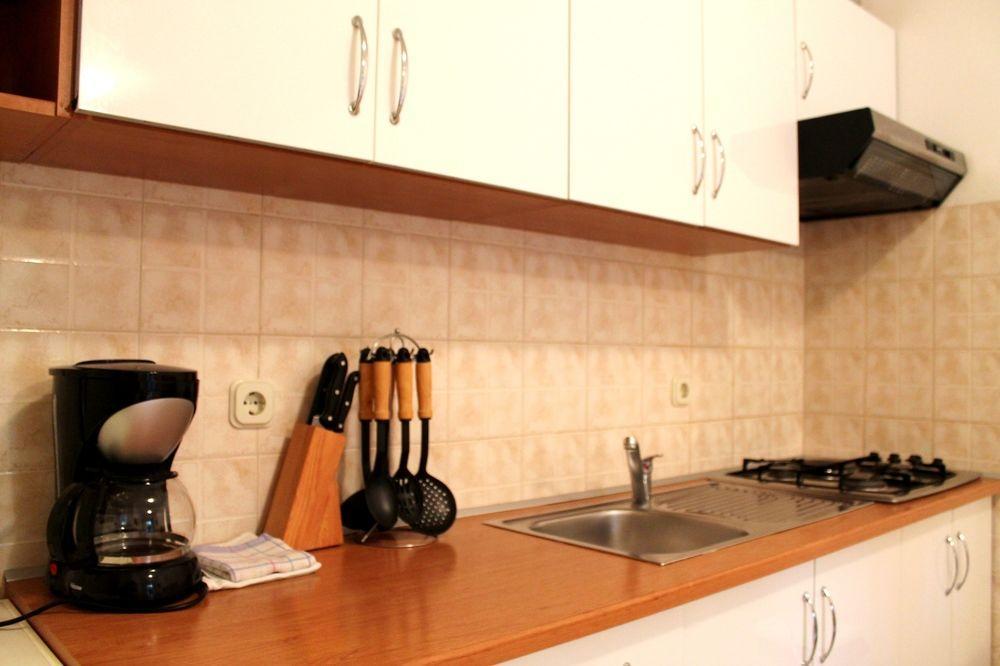 Apartments Vanda ロヴィニ エクステリア 写真