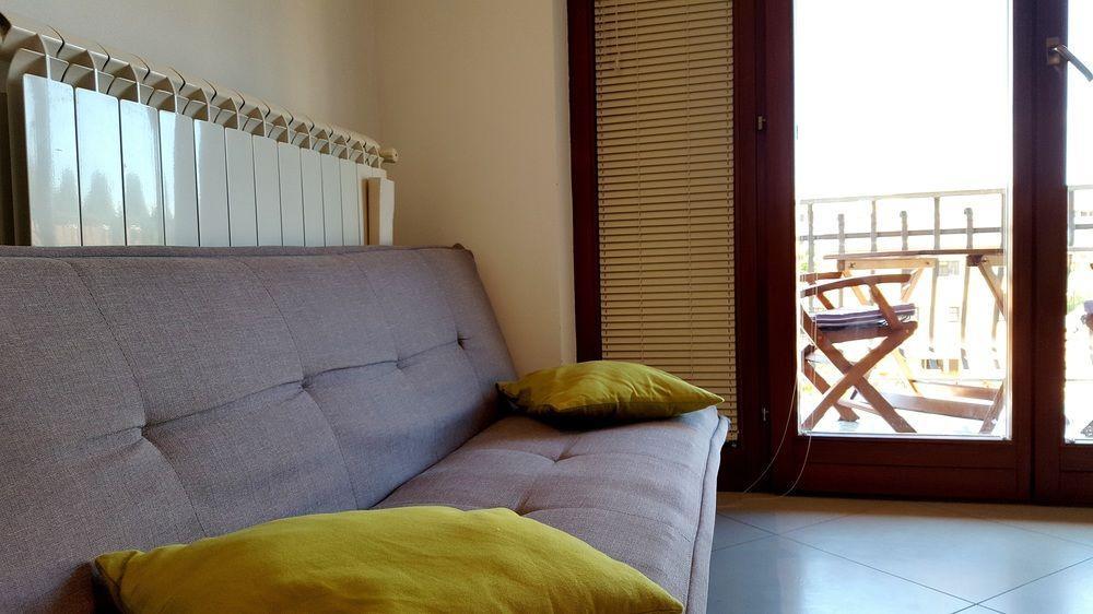 Apartments Vanda ロヴィニ エクステリア 写真